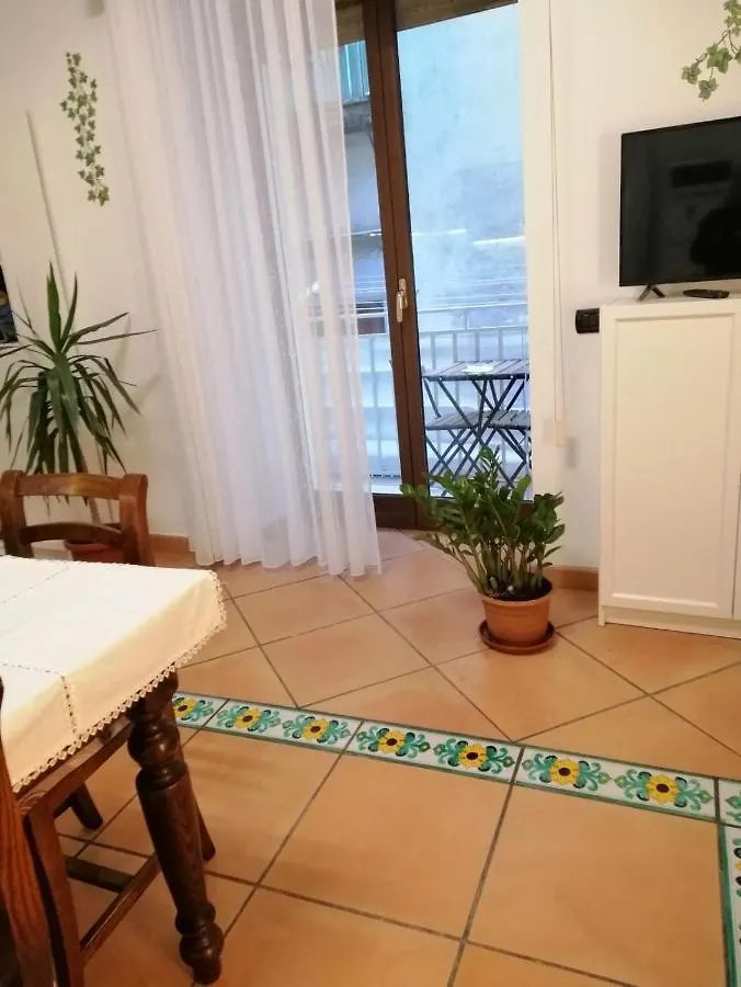 La Casa Di Tania A Napoli Apartment