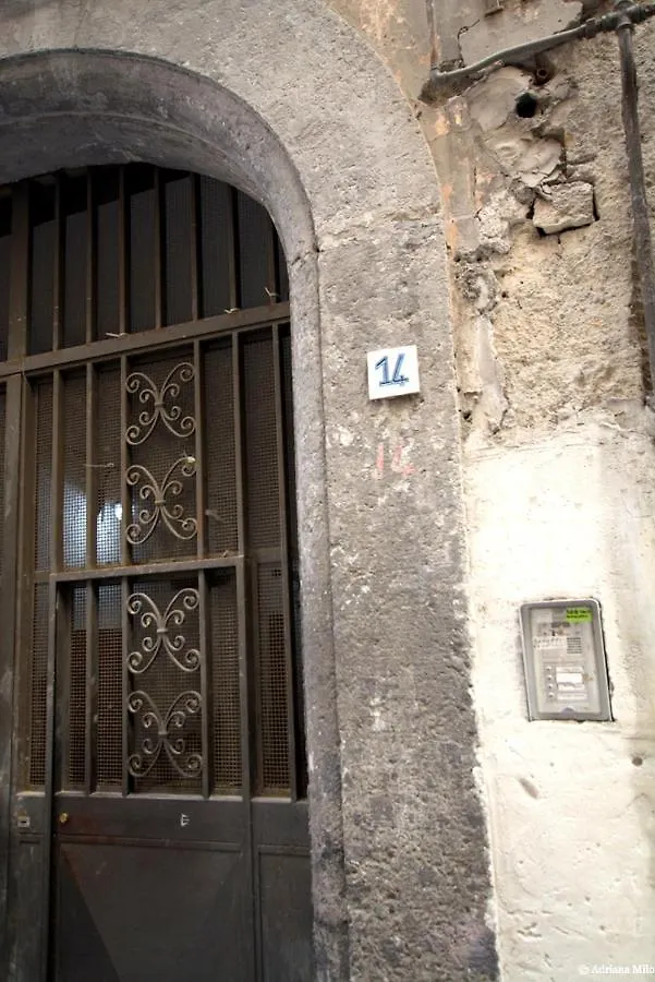 Apartament La Casa Di Tania A Napoli